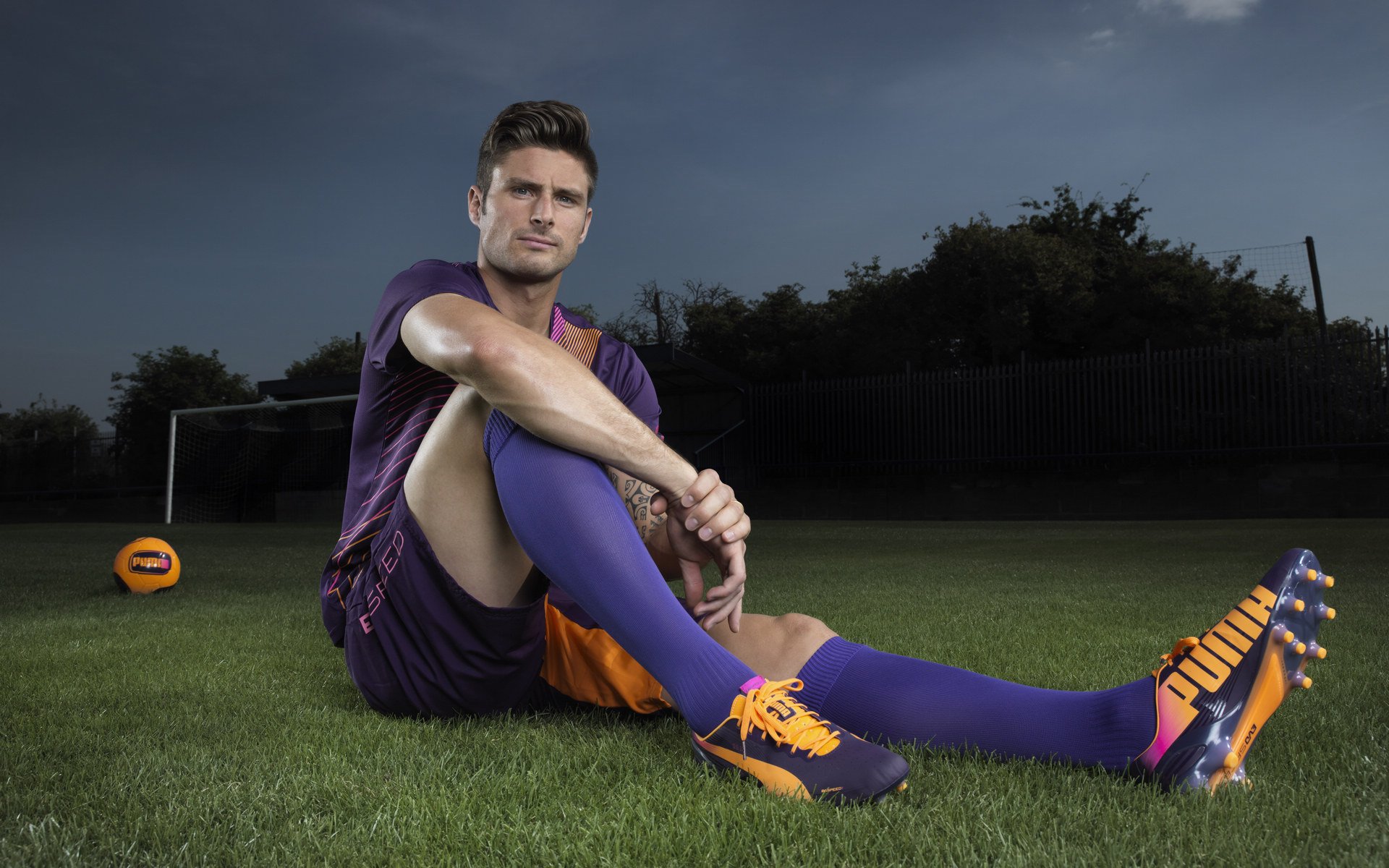 强者对决:火箭与狂热之战将掀起风浪